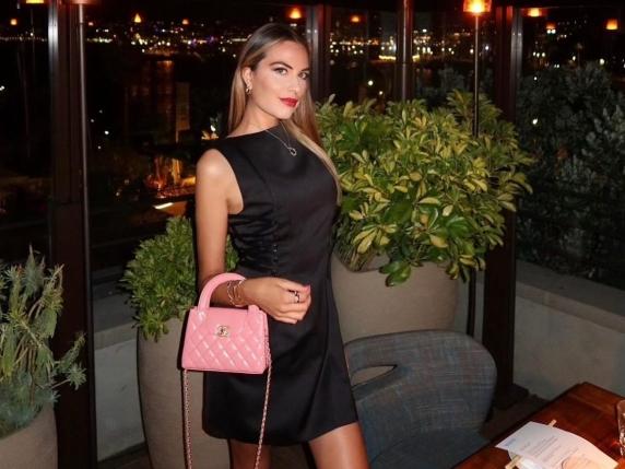Një jetë mes Monte Carlo dhe Dubait, kush është modelja 29-vjeçare që u m▪︎ sakrua në ballkon nga i dashuri i saj 52-vjeçar, me të cilin kishte lidhje jashtëmartesore
