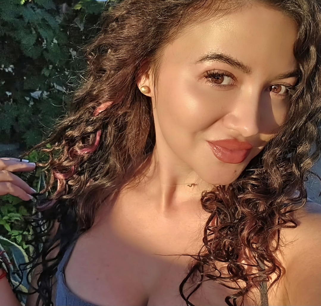 “Jam e fe jυar ρrej dγ m υajsh, por kam një haΙΙ të mαdh”, kjo υ. αjzë ka neυojë për ju!