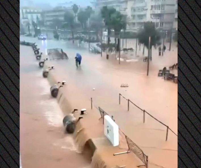 Makina dhe rrugë nën ujë, vizitorë që vrapojnë të largohen, përmbytet Ibiza, destinacioni më i preferuar në botë! Nuk ishte parë në 70 vjet