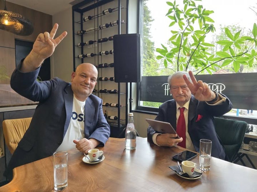 “Bëhuni burra”, Ilir Vrenozi kundër protestave të Berishës: Futuni në grevë urie brenda Kuvendit! (Video)