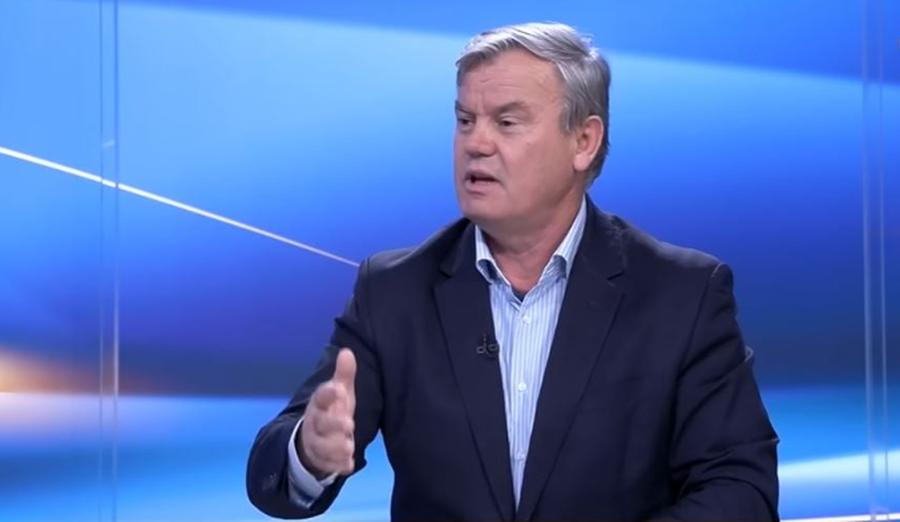 “Deputetët e PD me makina 150 mijë euro”, Nikoll Lesi deklaratë të fortë: Ka një marrëveshje të fshehtë mes Ramës dhe Berishës