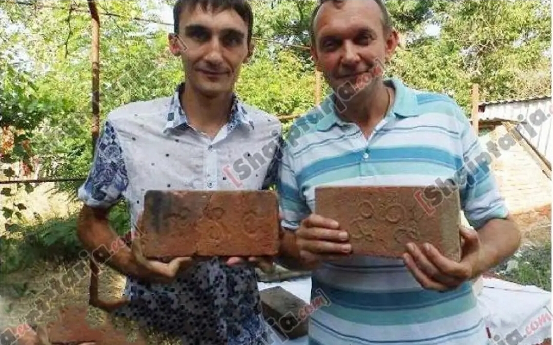 Arkeologu Bjellorus zbulon 300 tulla me alfabetin më të vjetër të gjuhës shqipe, Ruset i vodhën!