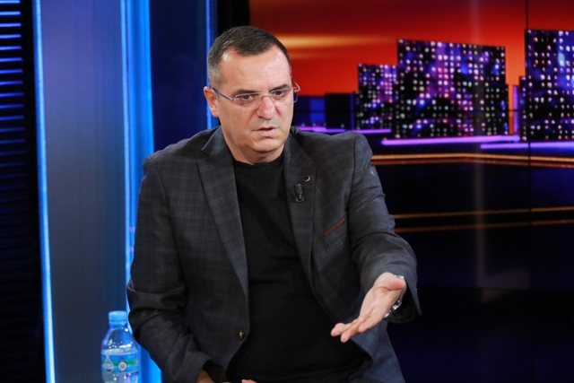 ‘Tërmeti’ po vjen/ Çollaku paralajmëron: SHBA dhe SPAK shtrëngojnë rrethin, Rama rrezikon të humbasë..