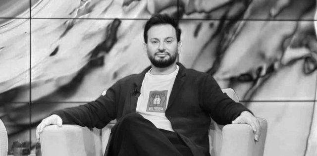 Dhυn¤het b rυtaΙisht gazetari Elton Tozaj, familja: Rrezikon të humbasë shikimin