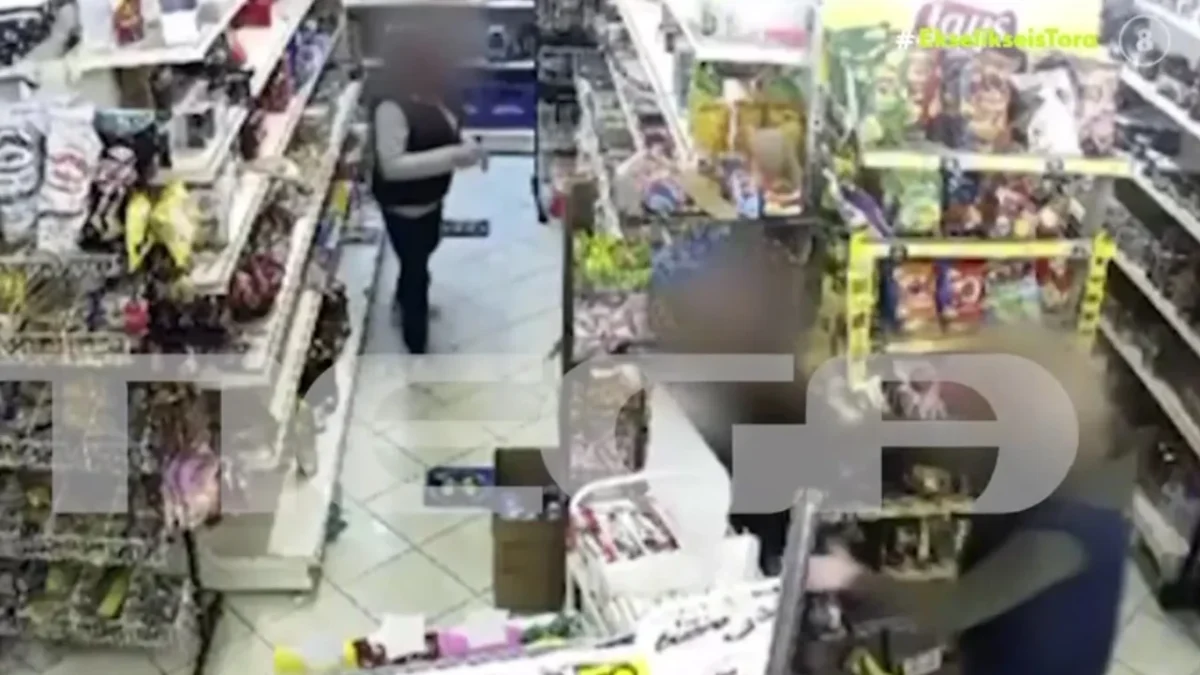 Pamje të rënda, shqiptari mas¤kron me t h¡kë ish-gruan në Greqi, ajo u fut në një supermarket për të shpëtuar por…(video)