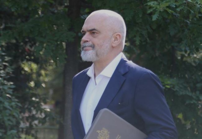 Lajmi fundit! Serish ndryshime te bujshme ne QEVERI, ZBULOHET EMRI dhe POSTI I MADH QE MORI