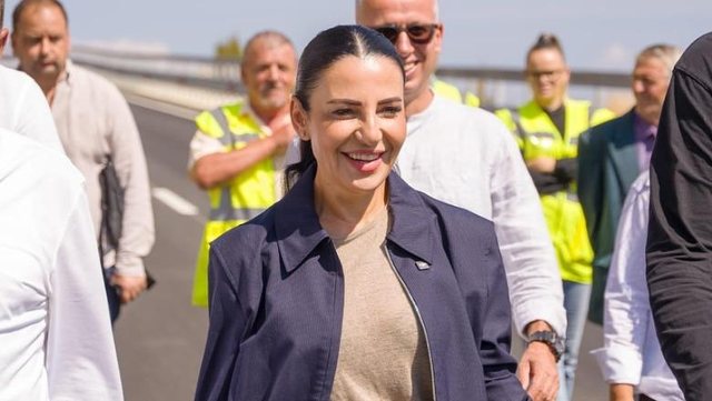 Balluku “sfidon” SPAK-un, hap 4 tendera 90 milionë euro; Nga arredimi i Tiranë – Durrës, Unaza e Elbasanit e nyja e Kasharit …