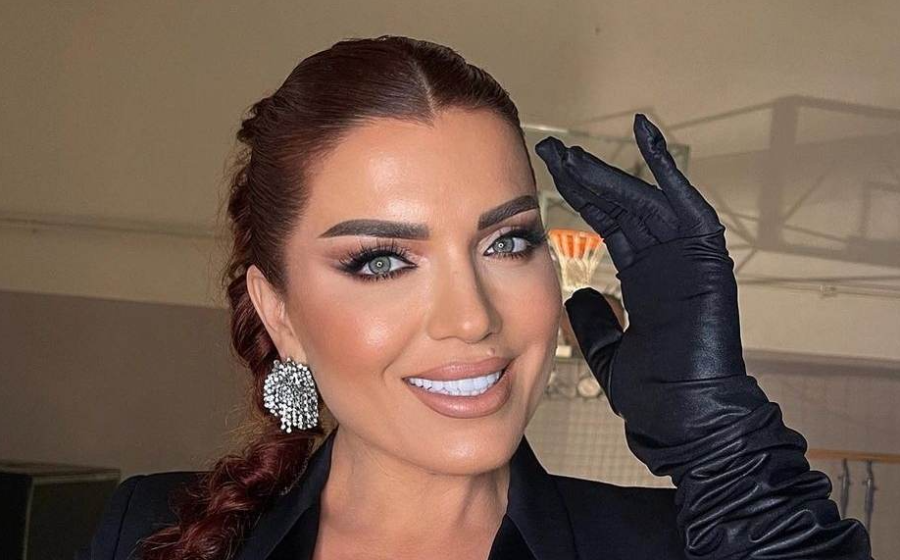 “Këtu nisi shkatërrimi i familjes…”/Ish-bashkëshorti vjen me AKUZA të rënda ndaj këngëtares së njohur shqiptare!