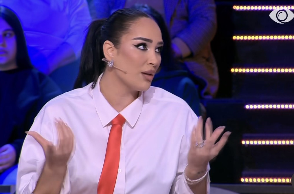 Erjola Doçi shpërthen kundrejt Mirit: “M¤n iak, të isha un babai i Selinës …”
