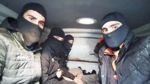 Hetimi i BBC: Policia greke rekruton emigrantët për të larguar emigrantët,