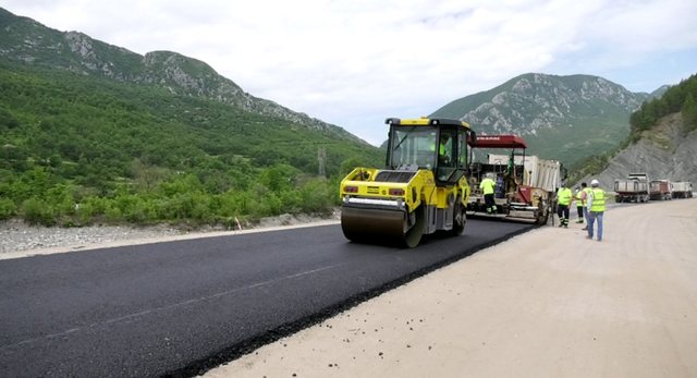 Deri në vitin 2030 rreth 20% e rrugëve me pagesë, qeveria nuk heq dorë nga PPP