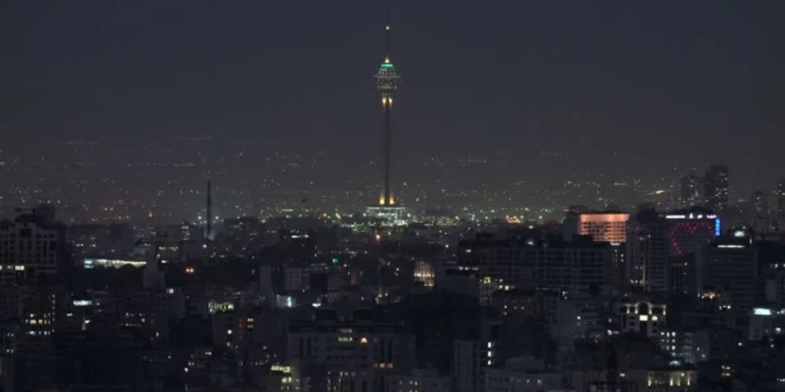 Aktivizohet sistemi i mbrojtjes ajrore në Teheran, çfarë po ndodh në kryeqytetin iranian?