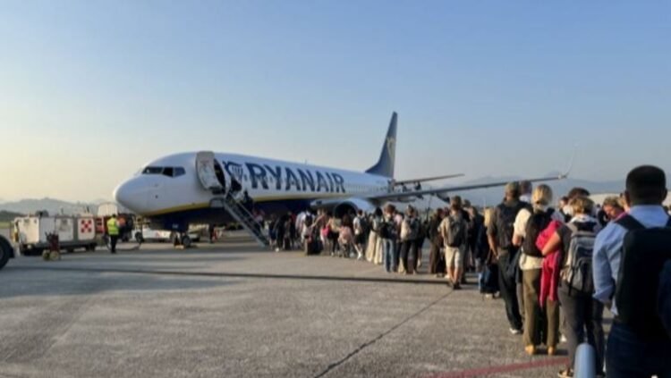 Fluturime të anuIuara, dhe valixhe dore me pagesë, BE gati të ndryshojë rregullat për pasagjerët, ja çfarë ndryshon